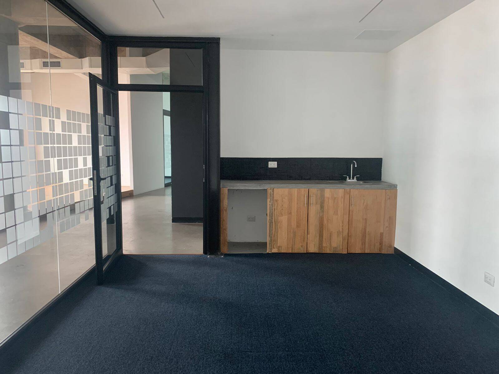 #212 - Oficina para Alquiler en Ciudad de Guatemala - Guatemala