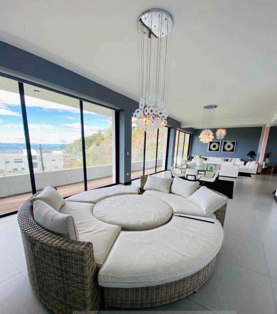 #364 - Casa para Venta en Ciudad de Guatemala - Guatemala