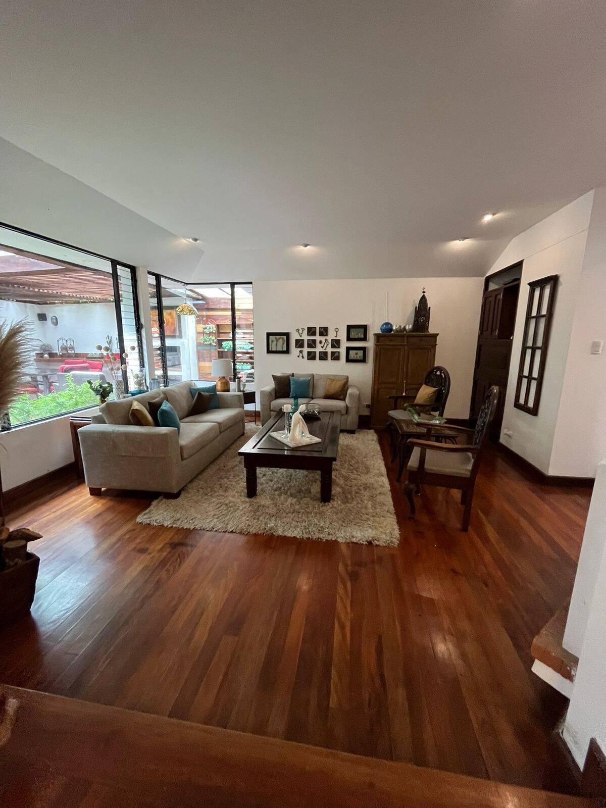 #408 - Casa para Venta en Ciudad de Guatemala - Guatemala