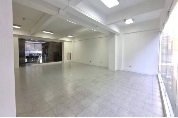 #446 - Piso Comercial para Alquiler en Ciudad de Guatemala - Guatemala