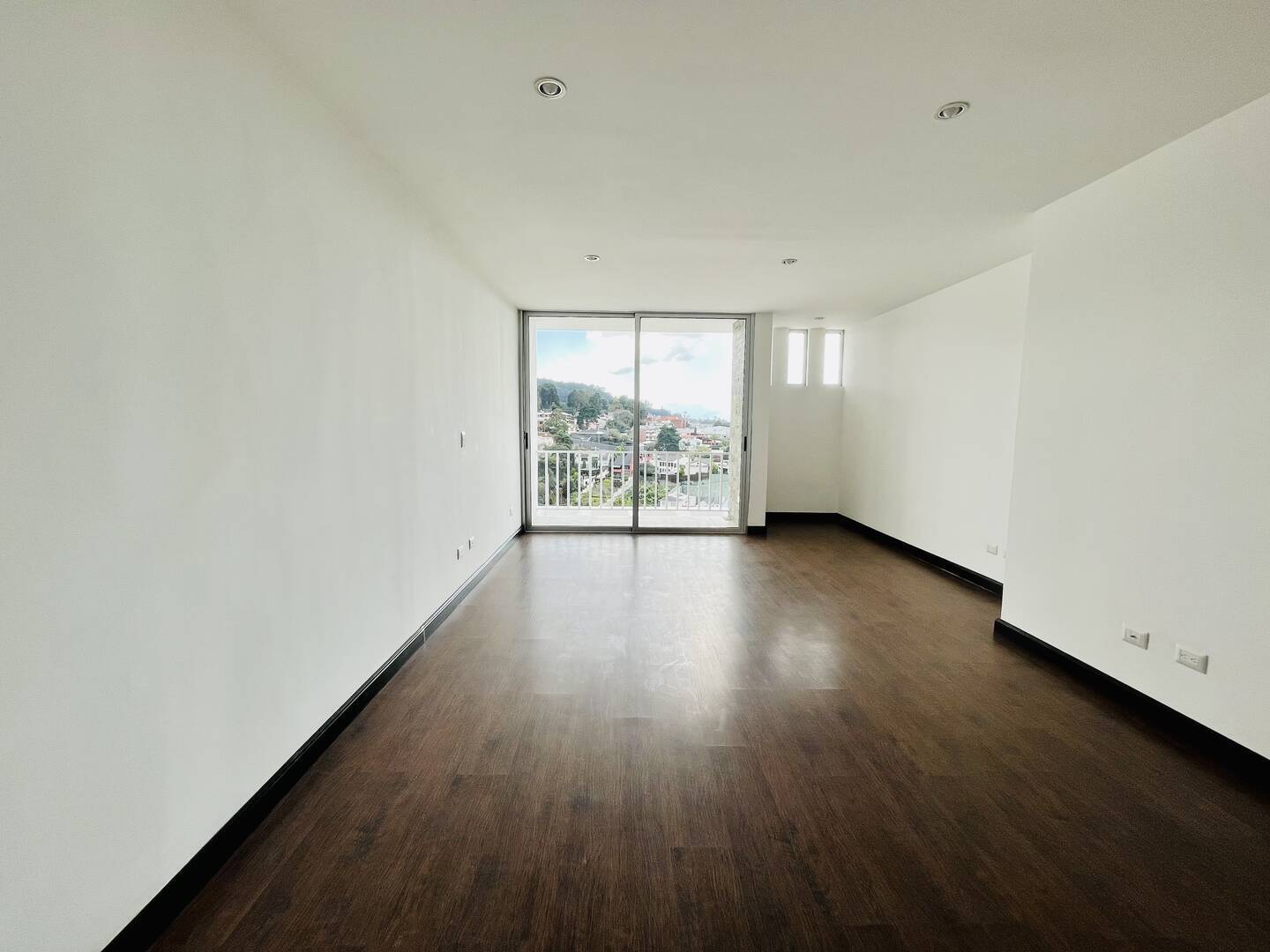 #547 - Casa para Venta en Ciudad de Guatemala - Guatemala