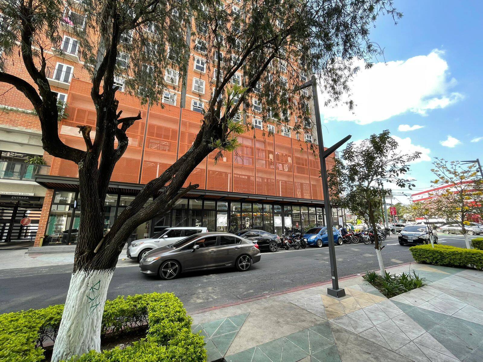 #595 - Edificio comercial para Alquiler en Ciudad de Guatemala - Guatemala