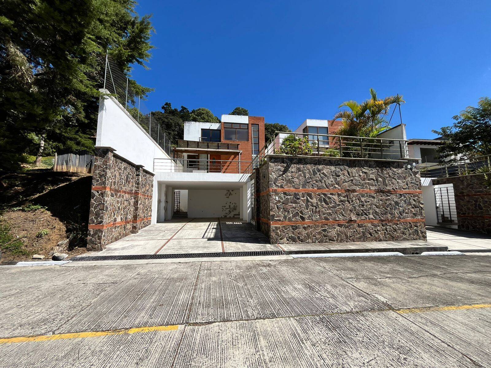#671 - Casa para Alquiler en Ciudad de Guatemala - Guatemala