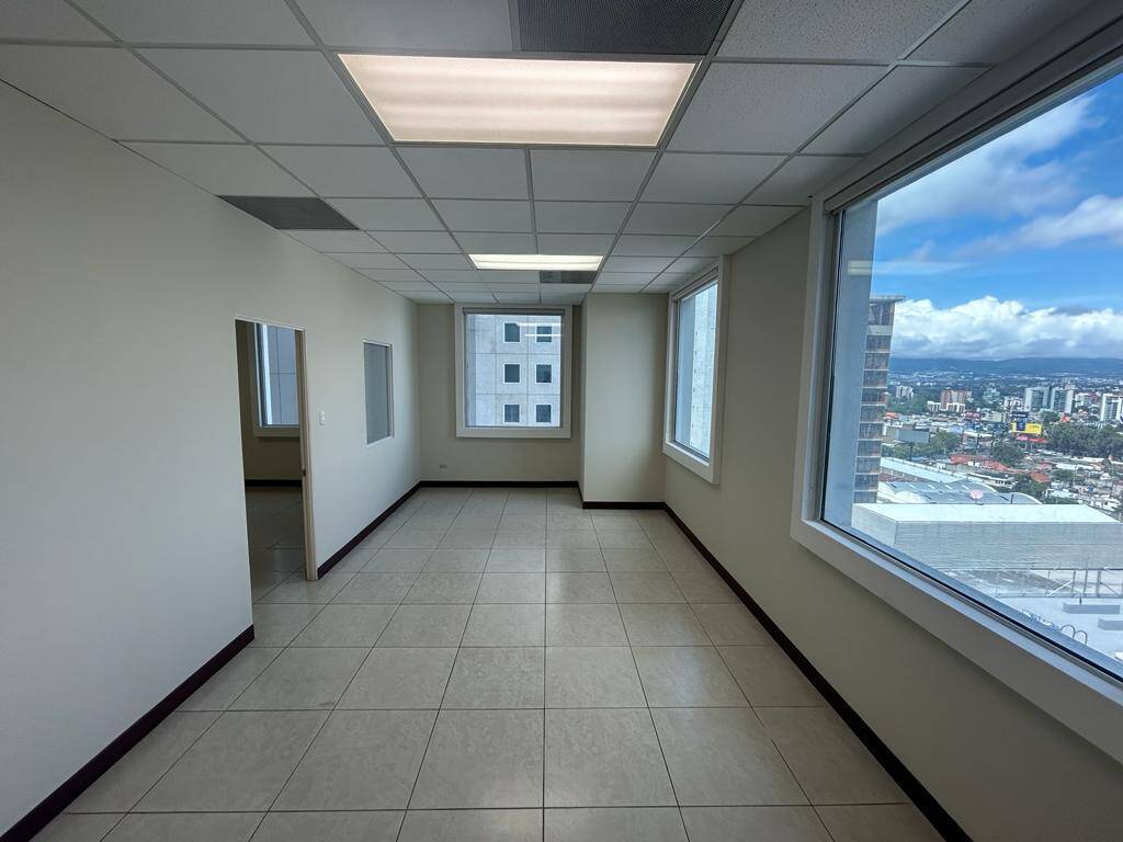 #827 - Oficina para Alquiler en Ciudad de Guatemala - Guatemala