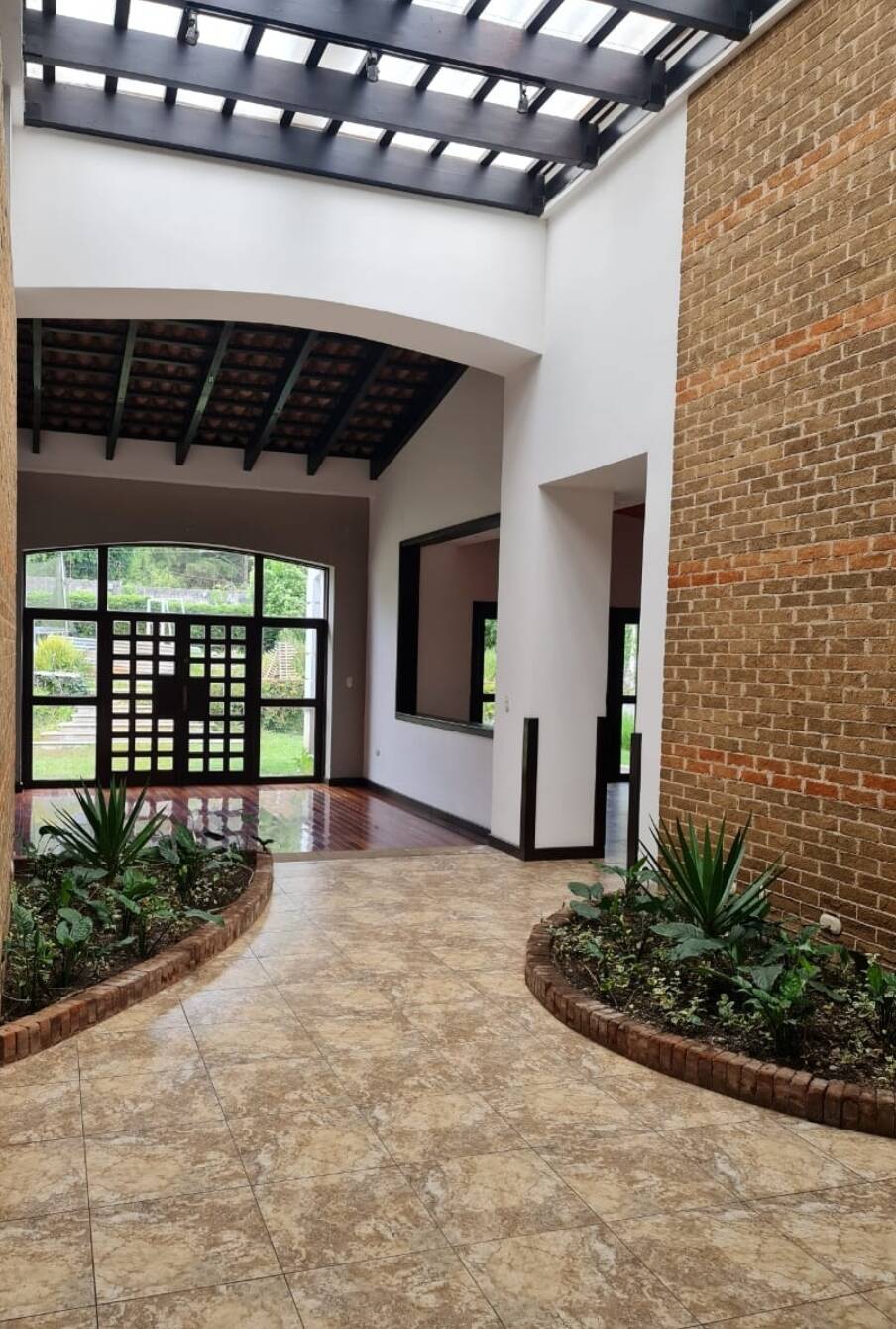 #896 - Casa para Venta en Ciudad de Guatemala - Guatemala