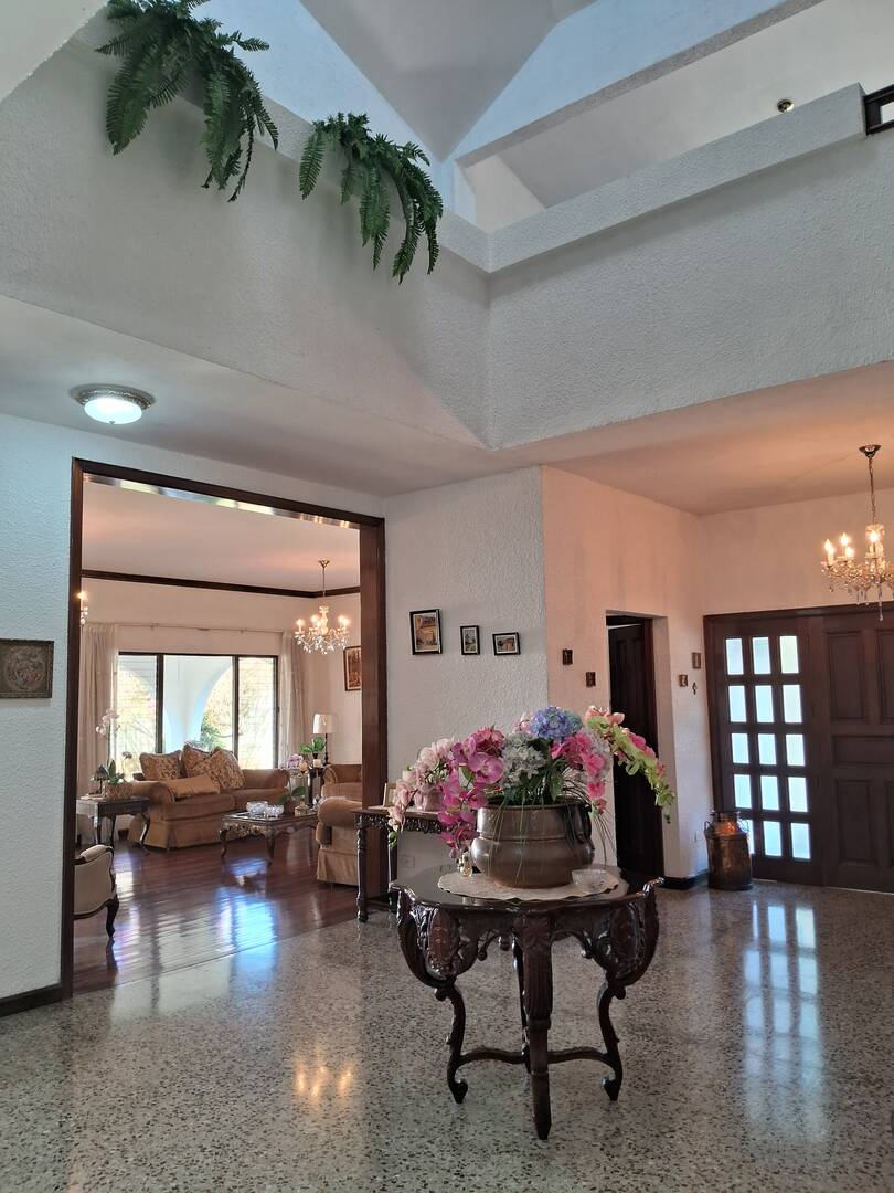 #901 - Casa para Venta en Ciudad de Guatemala - Guatemala