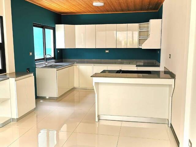 #82 - Casa en condominio para Venta en Ciudad de Guatemala - Guatemala - 2