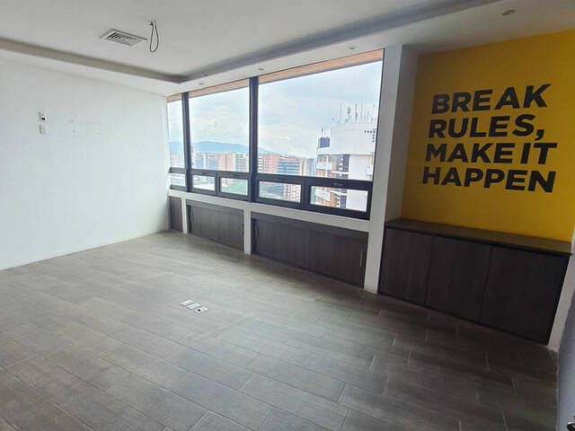 Oficina para Venta en Ciudad de Guatemala - 2