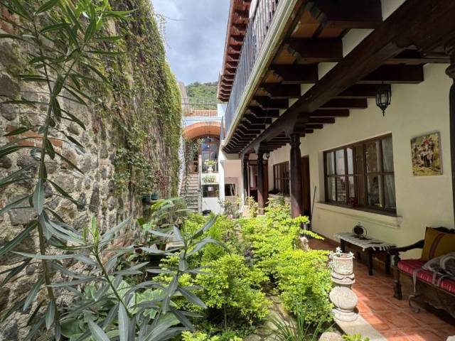 #927 - Casa para Venta en Ciudad de Guatemala - Guatemala