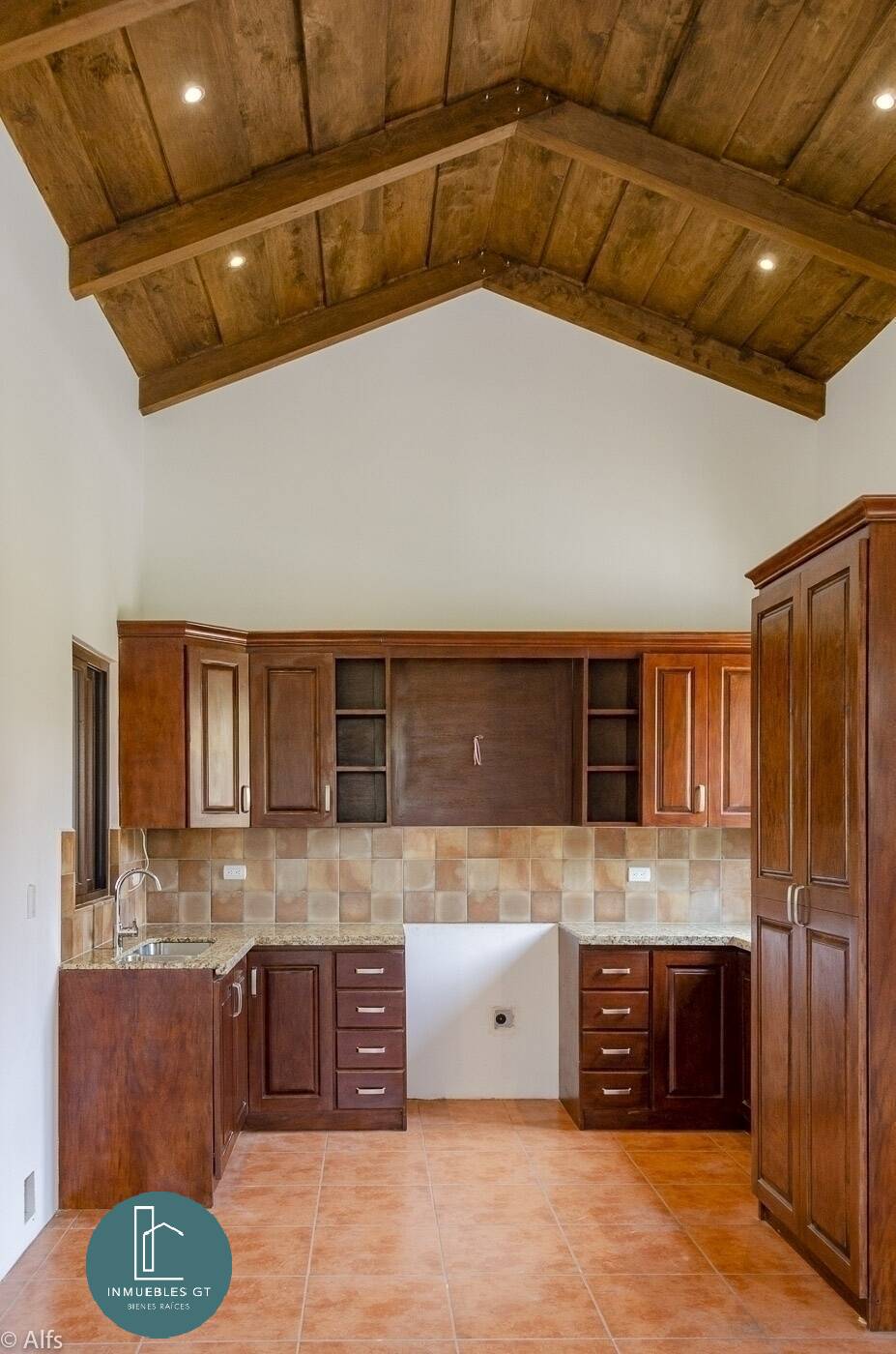 VENDO linda casa en Antigua Guatemala $199000 - Image 4