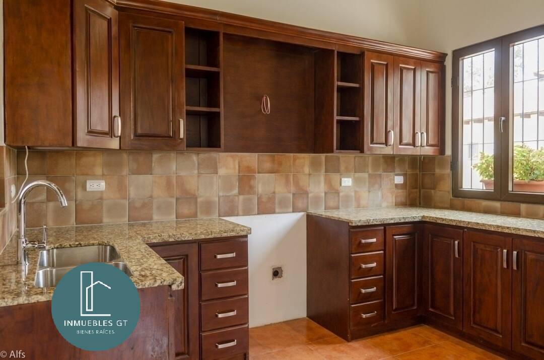 VENDO linda casa en Antigua Guatemala $199000 - Miniatura 24