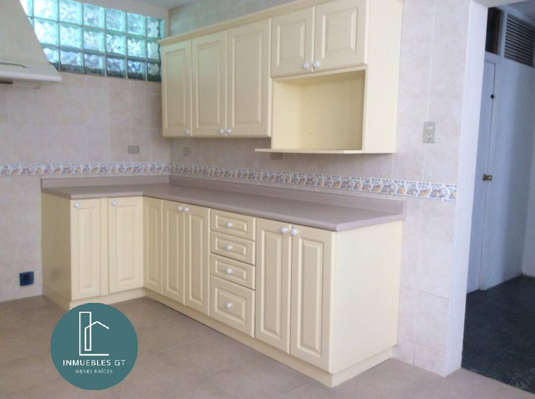 AA56AC ALQUILO TOWNHOUSE zona 10 $1900 - Image 3