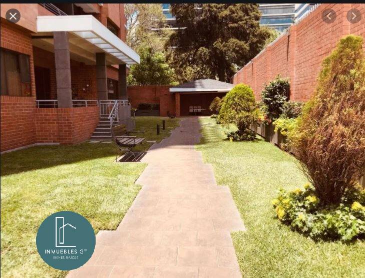 Apartamento en Venta con Excelente ubicación en zona 10. - Image 2