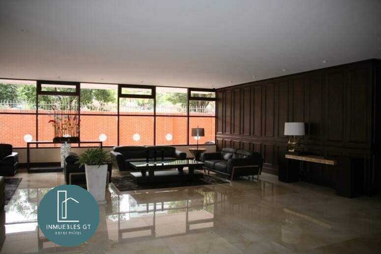Apartamento en Venta con Excelente ubicación en zona 10. - Image 4