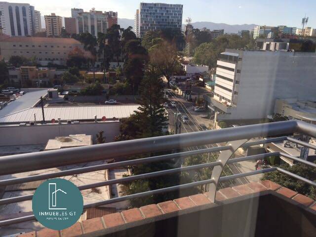 Apartamento en Venta con Excelente ubicación en zona 10. - Miniatura 8