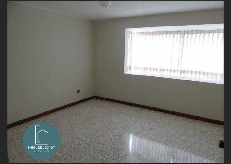 Alquilo casa dentro de condominio en zona 10 - Miniatura 16