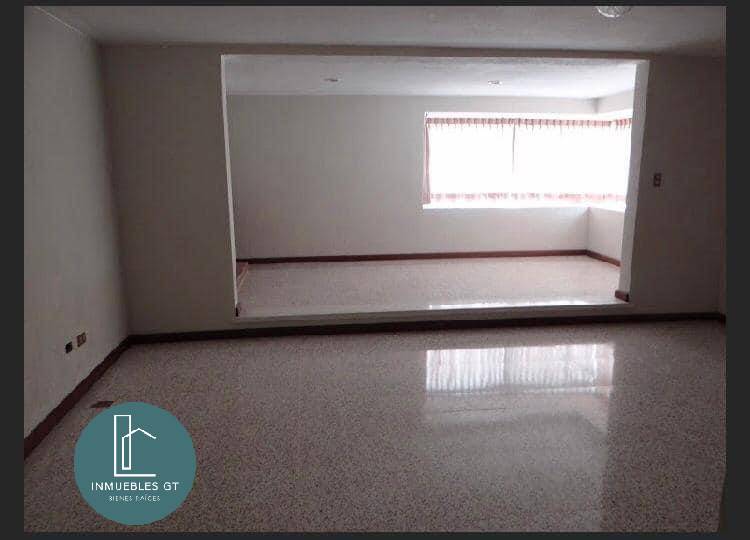 Alquilo casa dentro de condominio en zona 10 - Miniatura 17