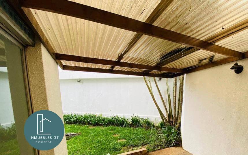 Alquilo casa dentro de condominio en zona 10 - Miniatura 7