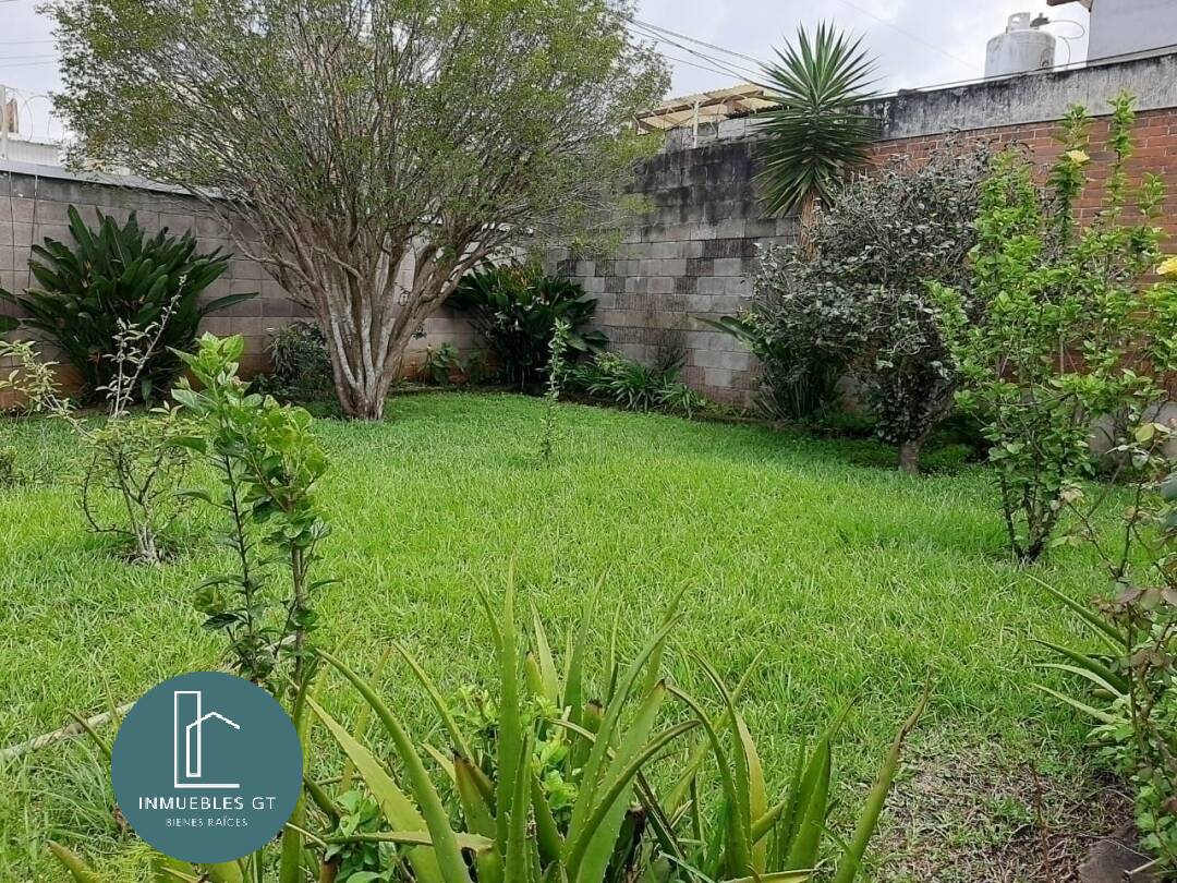 Propiedad de esquina en VENTA ubicada en colonia el Maestro - Image 1