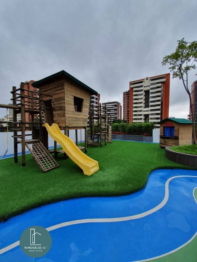 Vendo Apartamento en Edificio Ikonia zona 14 - Miniatura 17