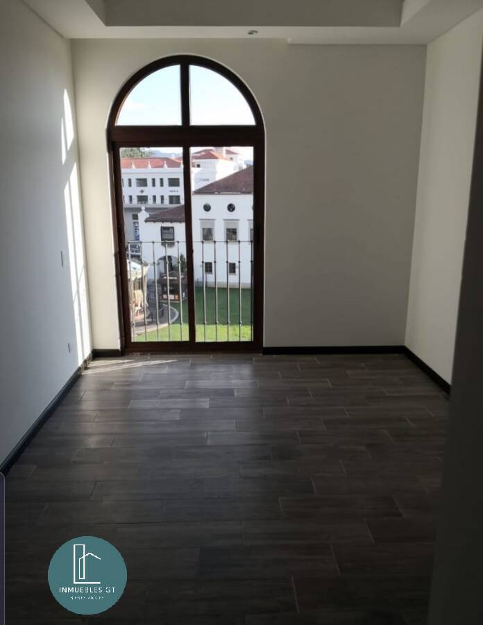 Apartamento Pent-house en VENTA en Lirios de Cayalá - Image 4