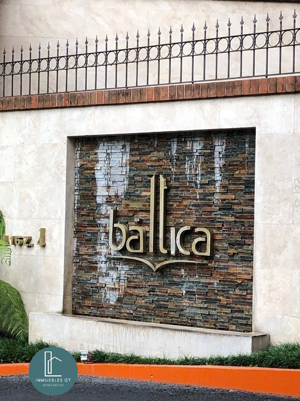 ALQUILO Apartamento en zona 14 Edificio Baltica en excelente ubicación - Miniatura 17