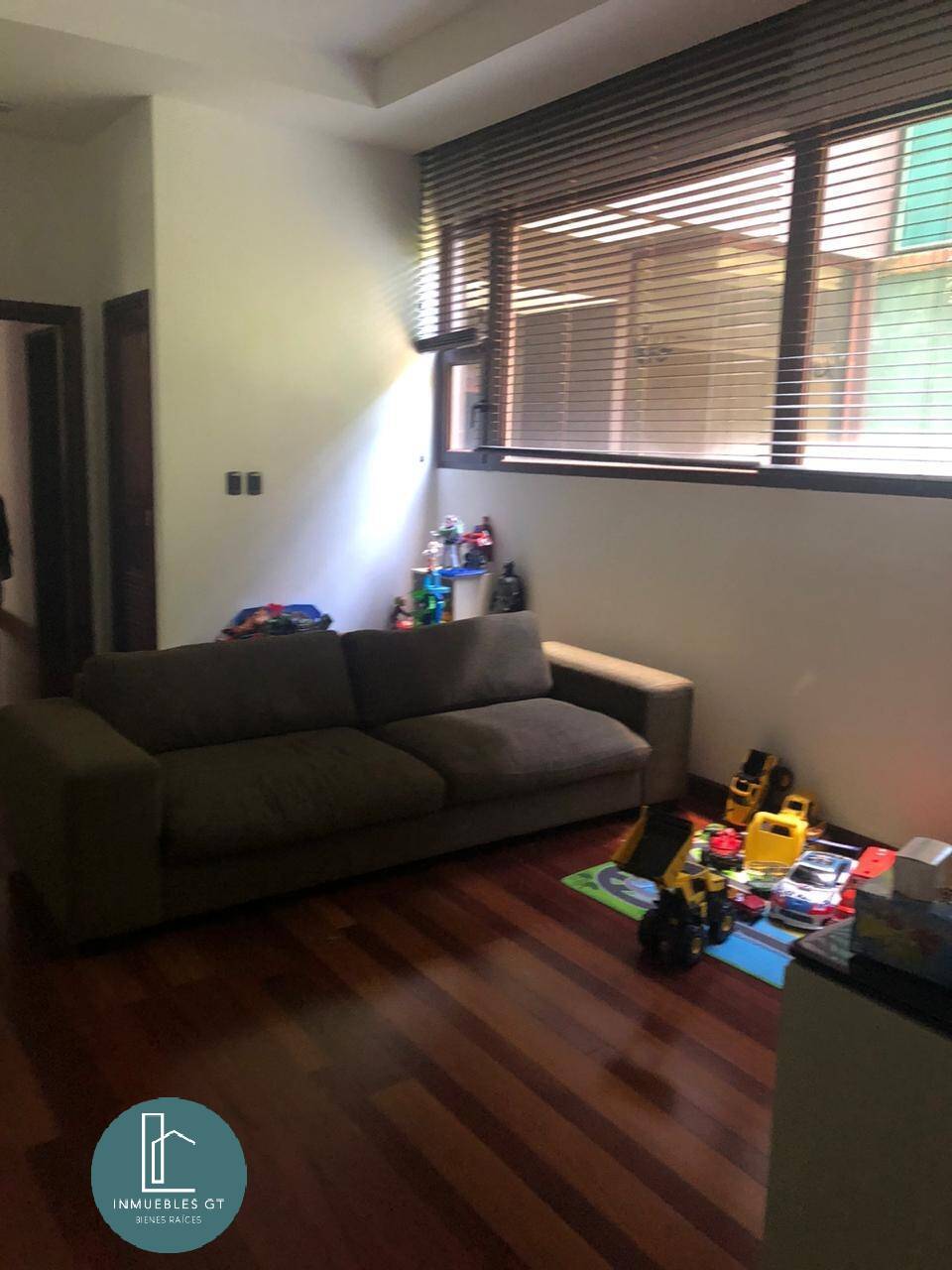 ALQUILO Apartamento en zona 14 Edificio Baltica en excelente ubicación - Miniatura 6