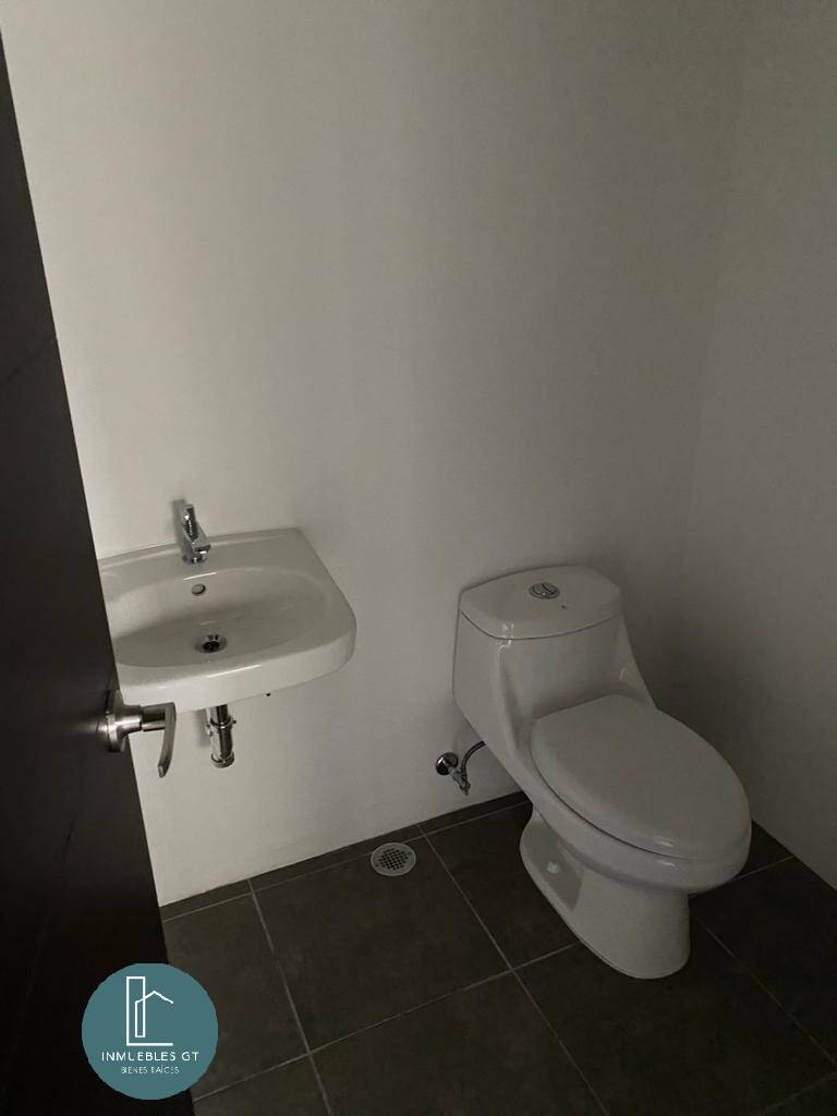 Oficina nueva en VENTA en zona 10 para estrenar - Miniatura 11