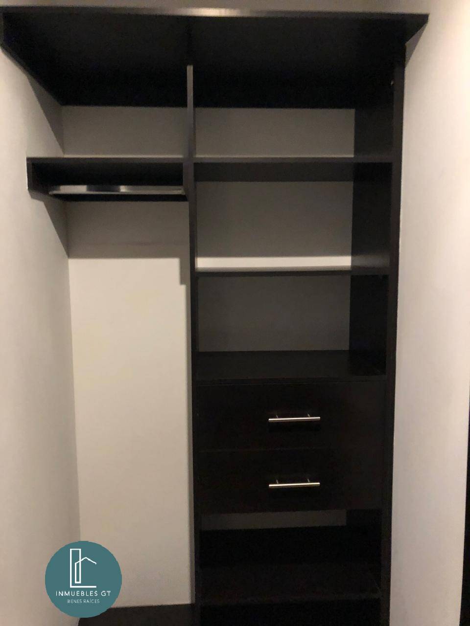 Apartamento en RENTA en zona 15 $950 - Miniatura 9