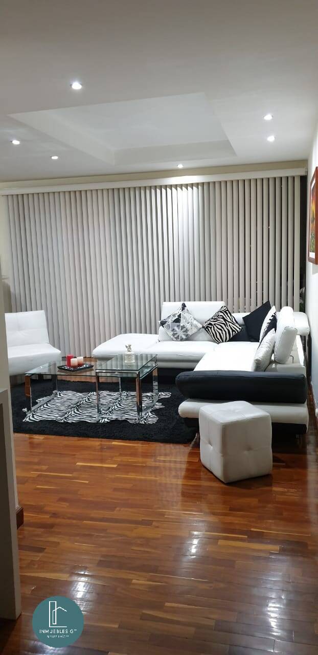 RENTO Apartamento Zona 14 Edificio Chatelet - Image 1
