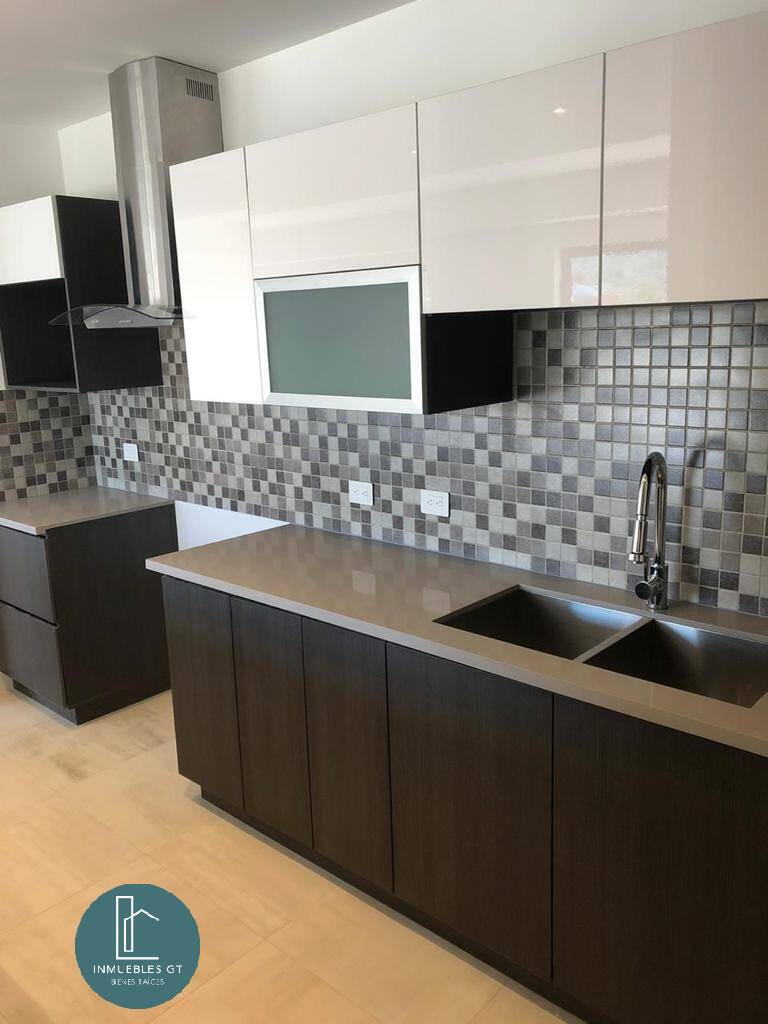 VENDO Apartamento recién remodelado en Vista Hermosa 2 Zona 15 - Image 5
