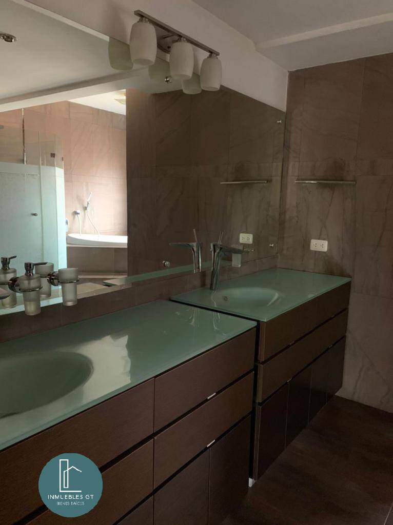 Casa en RENTA Encinos de Cayala zona 16 - Miniatura 12