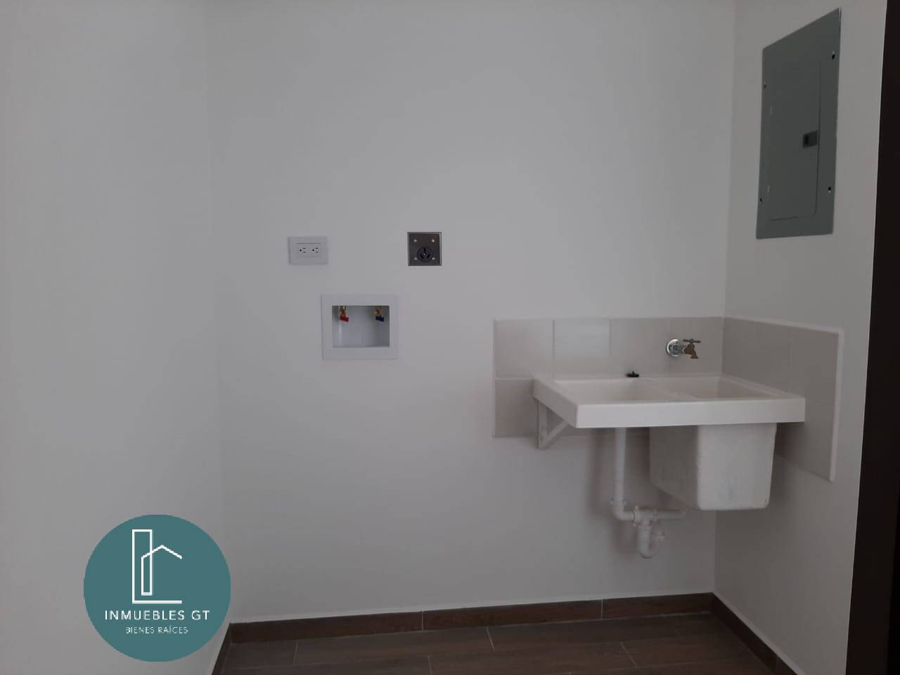 ALQUILO apartamento para ESTRENAR en zona 15  - Parque 15 - Miniatura 7