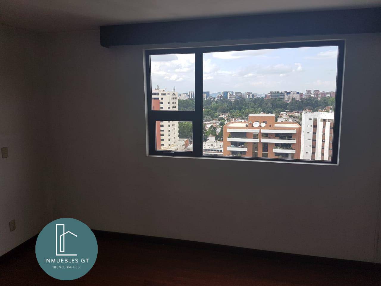 Apartamento en VENTA en zona 14 - Image 3