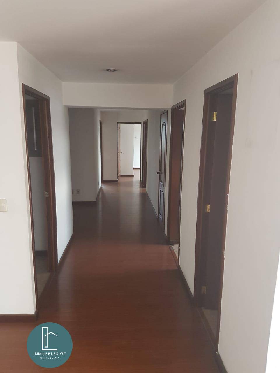 Apartamento en VENTA en zona 14 - Image 5