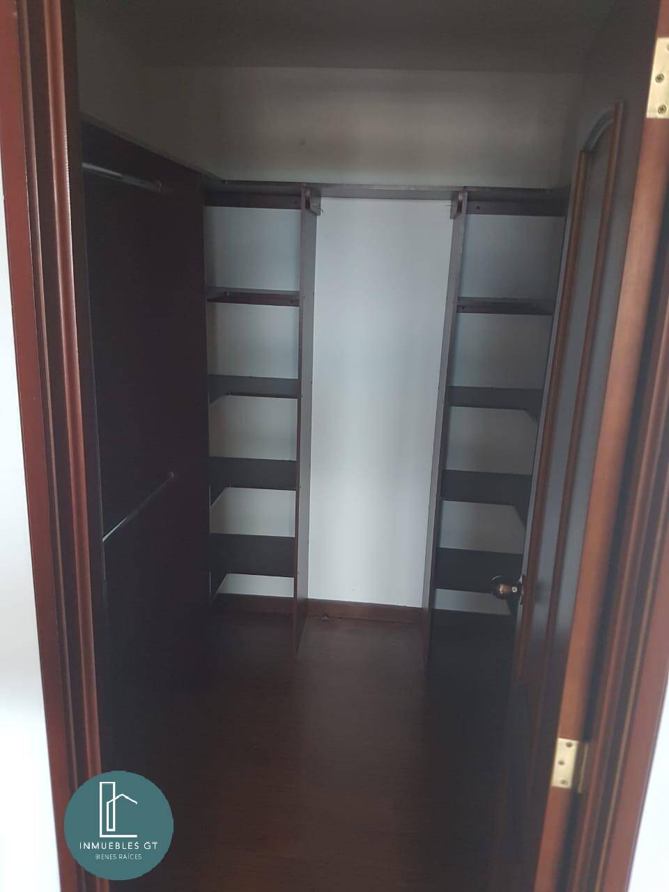 Apartamento en VENTA en zona 14 - Miniatura 8