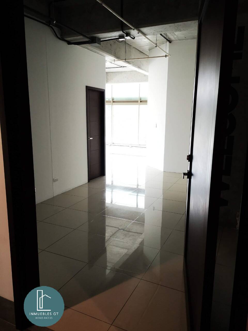 Oficina en RENTA en Edificio Pialé, zona 10 - Miniatura 12