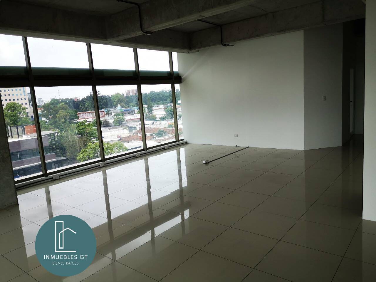 Oficina en RENTA en Edificio Pialé, zona 10 - Miniatura 16