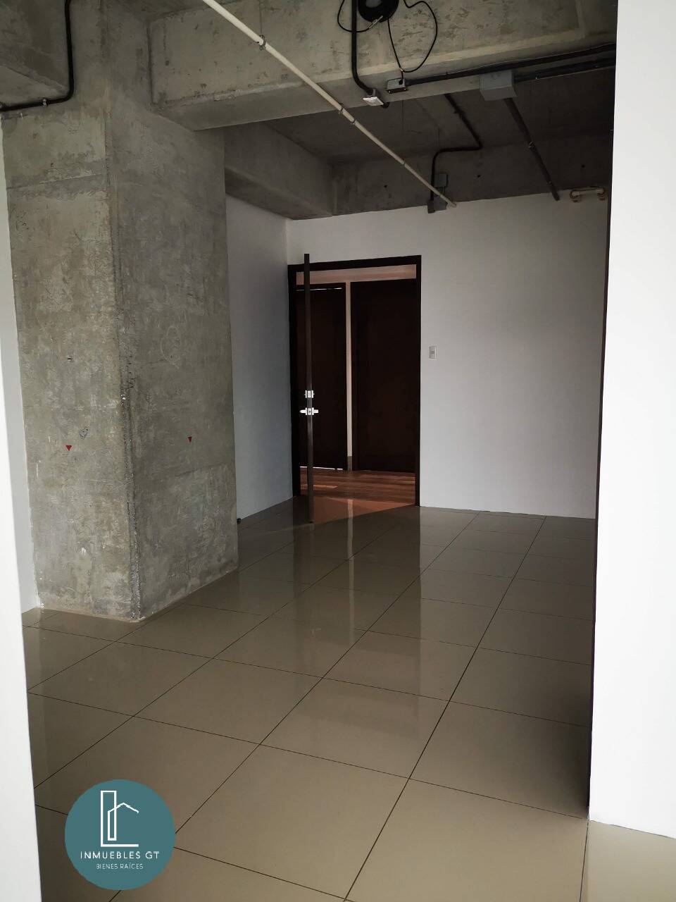 Oficina en RENTA en Edificio Pialé, zona 10 - Miniatura 24