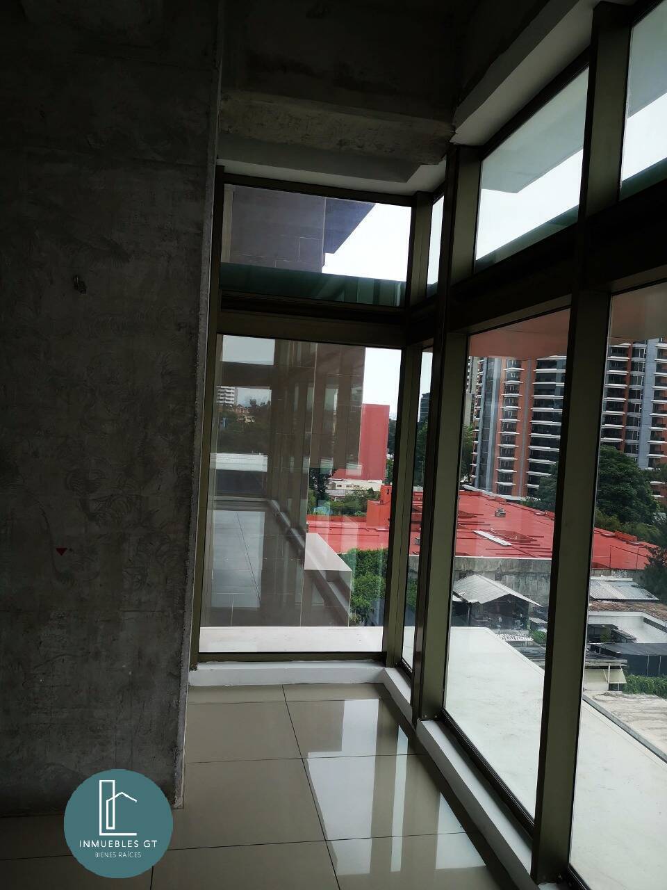 Oficina en RENTA en Edificio Pialé, zona 10 - Miniatura 23