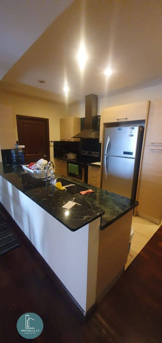 Apartamento amueblado en ALQUILER en Zona 10 - Image 4