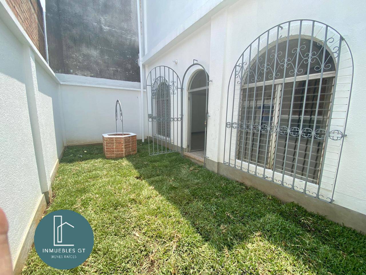 Casa en RENTA en Zona 10 Oakland 2 - Image 3
