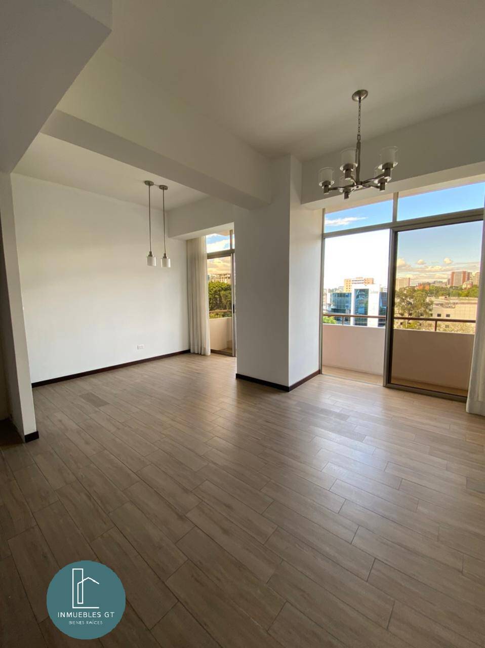 Alquilo apartamento en Zona 13 con línea blanca - Miniatura 11