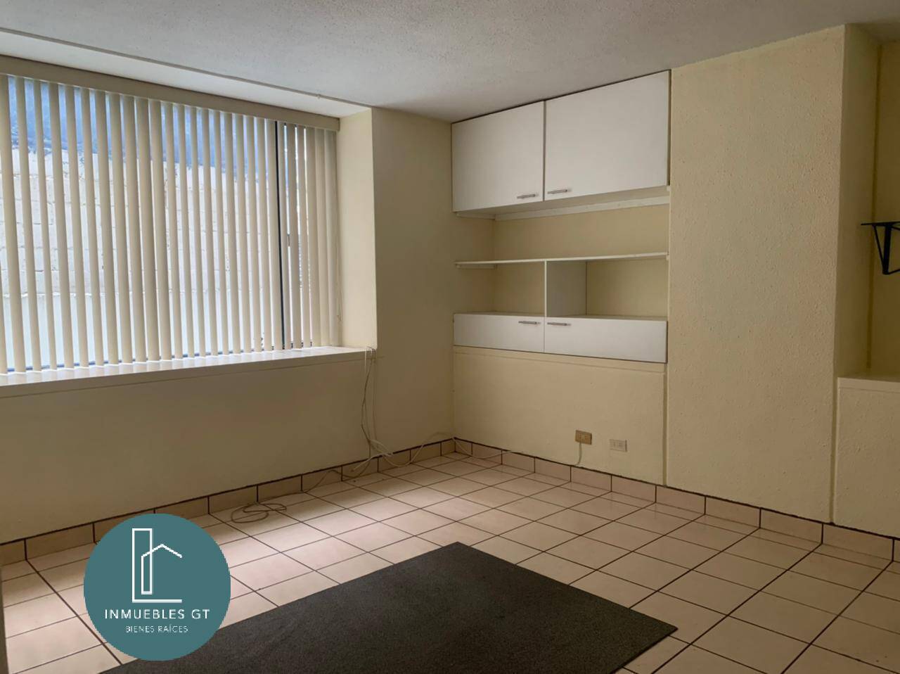Apartamento en venta ubicado en zona 14 ideal para remodelar - Image 5