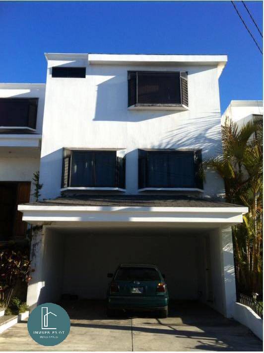 Venta amplia Casa en San Cristóbal - Image 1