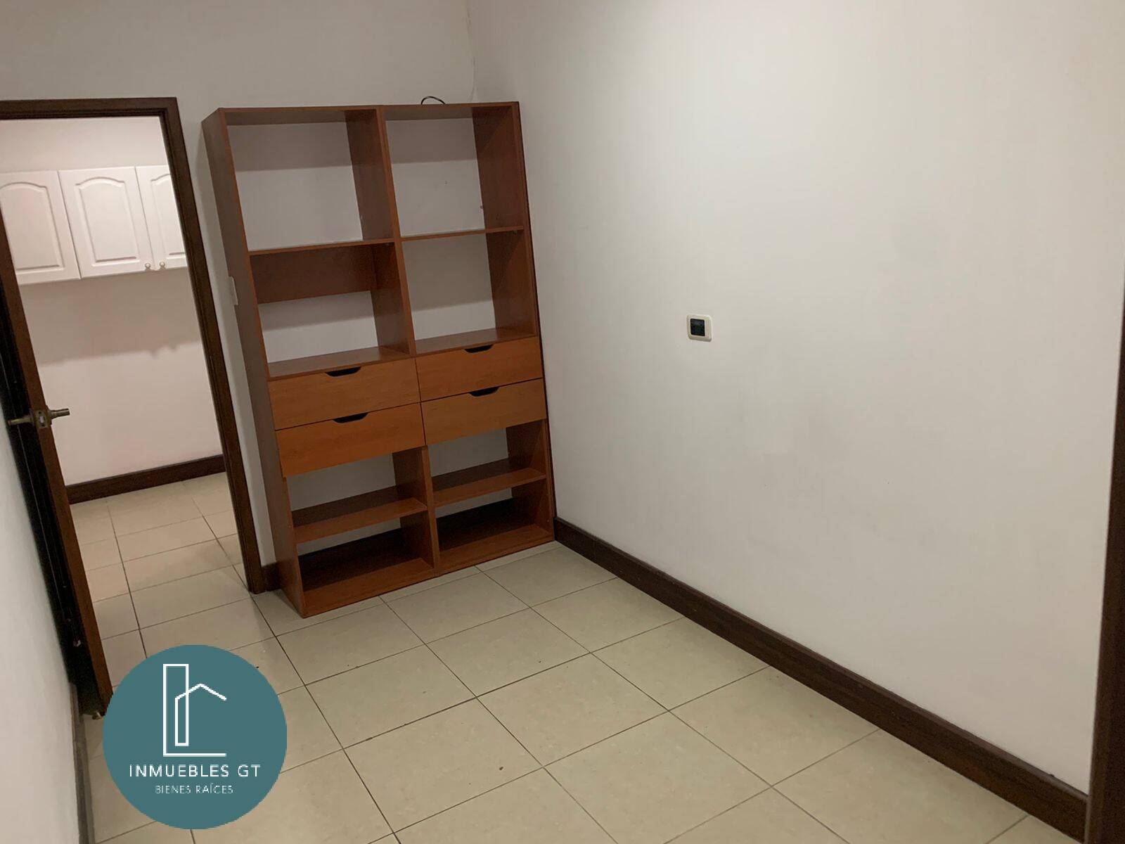 Apartamento en renta zona 10 Oakland - Miniatura 6