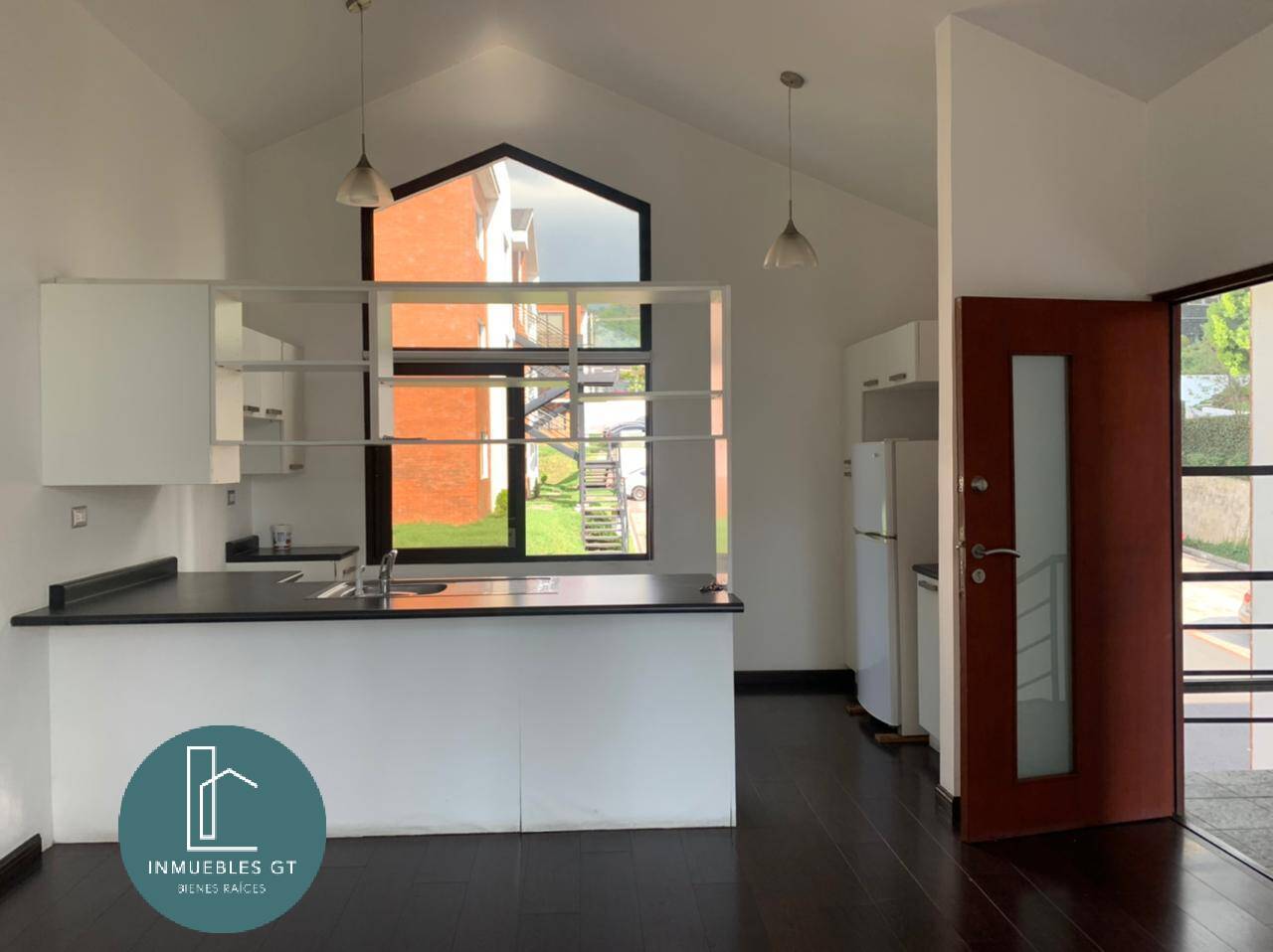 RENTA de apartamento amplio en zona 16 - Miniatura 12