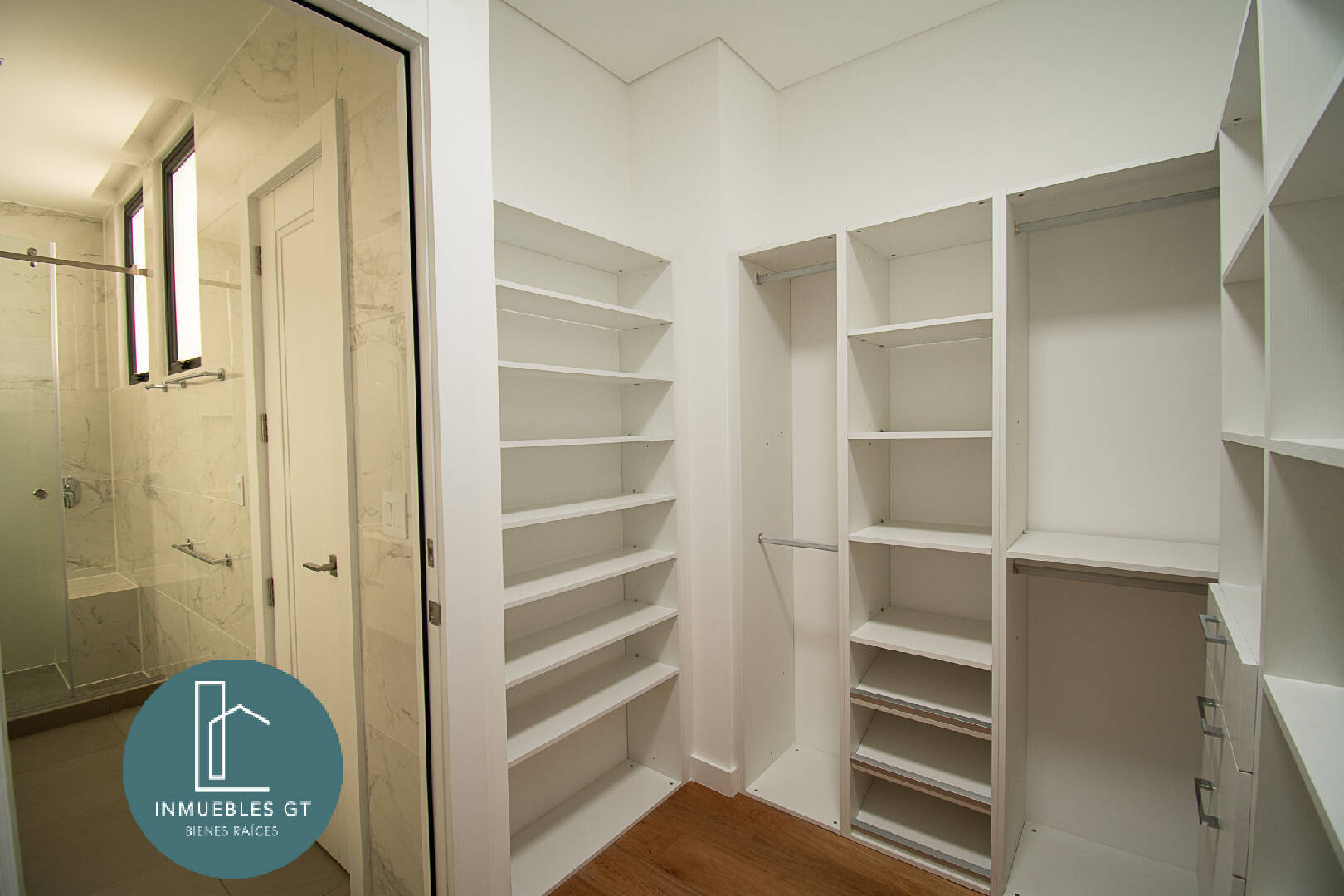 Apartamento en RENTA Oakland zona 10 - Miniatura 9
