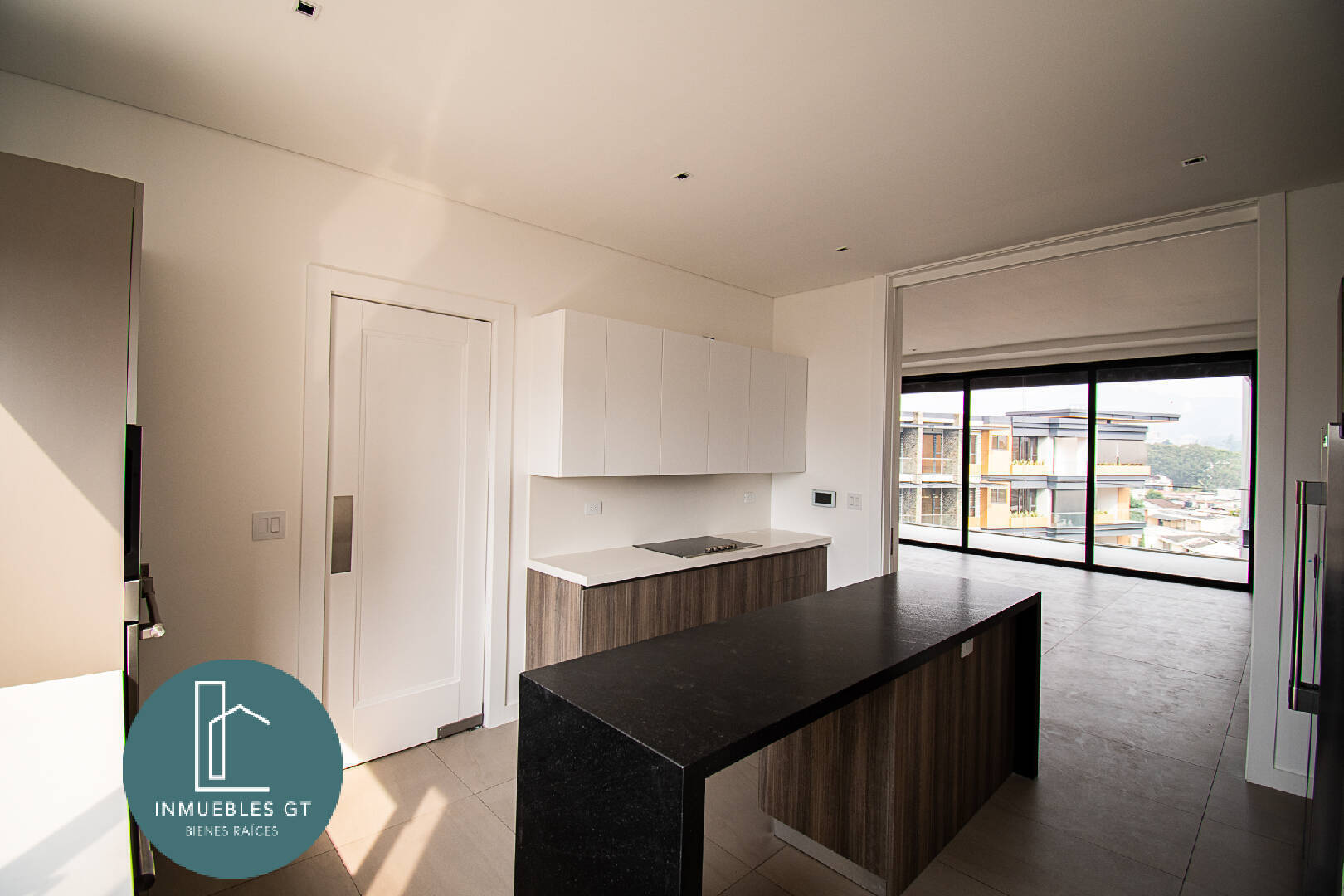 Apartamento en RENTA Oakland zona 10 - Miniatura 6