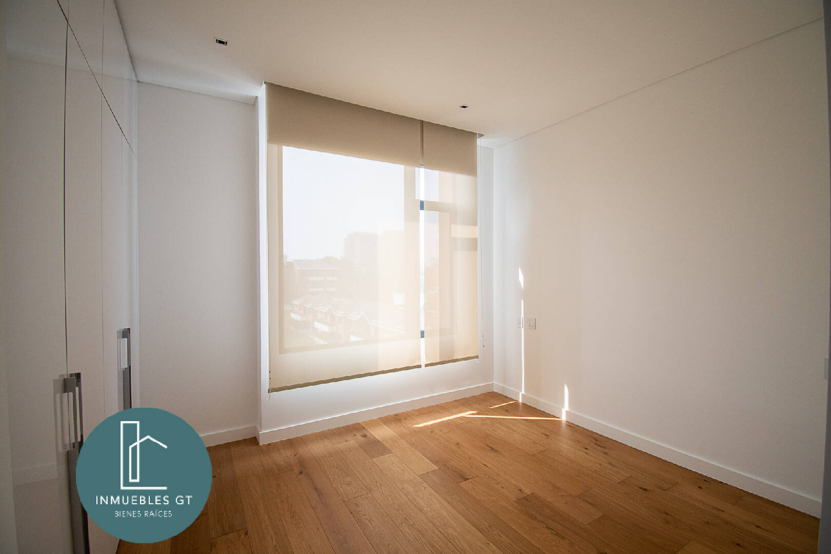 Apartamento en RENTA Oakland zona 10 - Miniatura 18